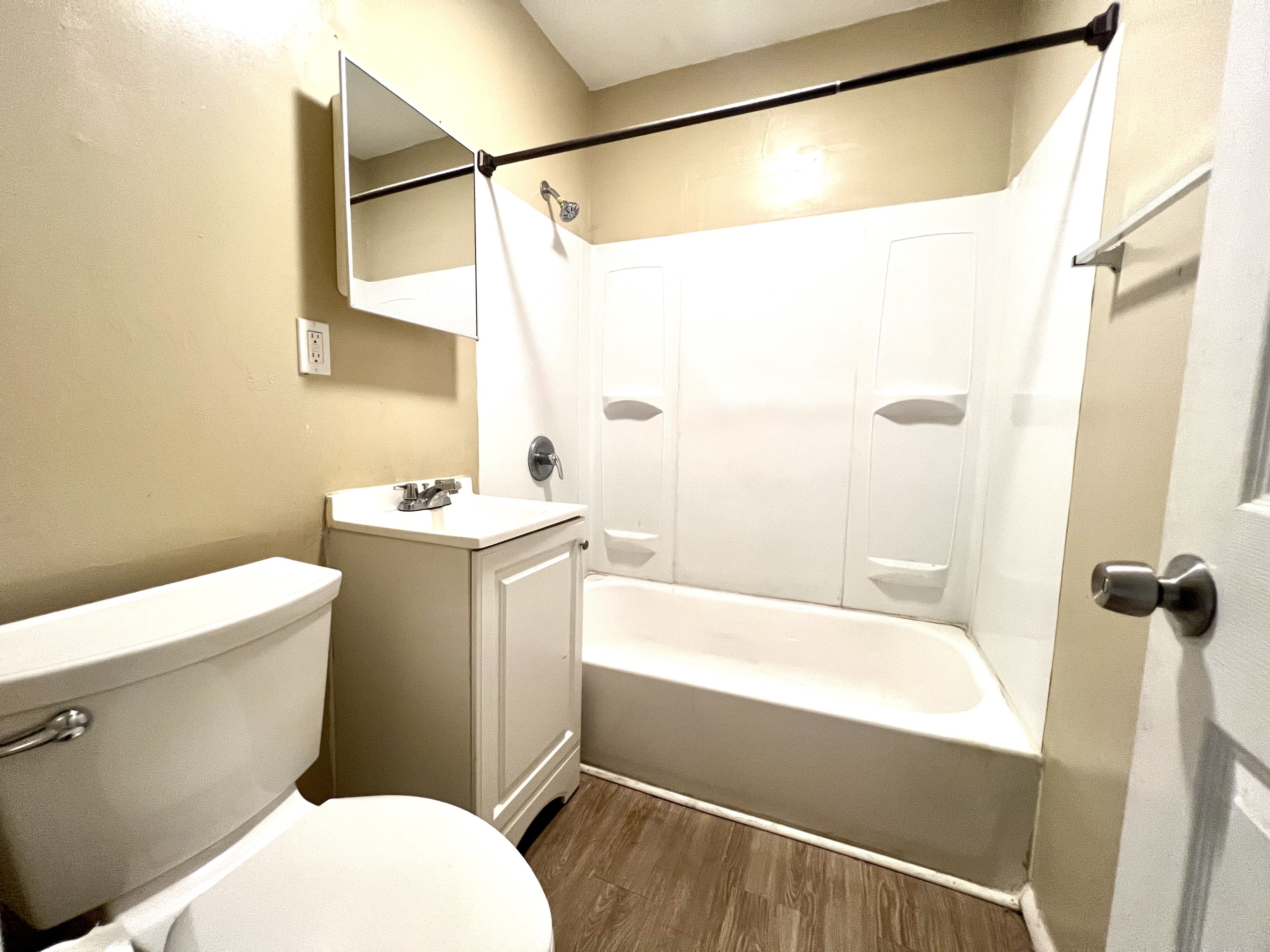 3526 Lowry Road Indianapolis, IN 46222 - Photo 8 of 16 Gallery Image 8