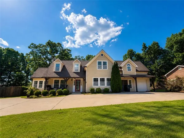 $2,300 | 4225 Friar Tuck Lane, Buford, GA 30519