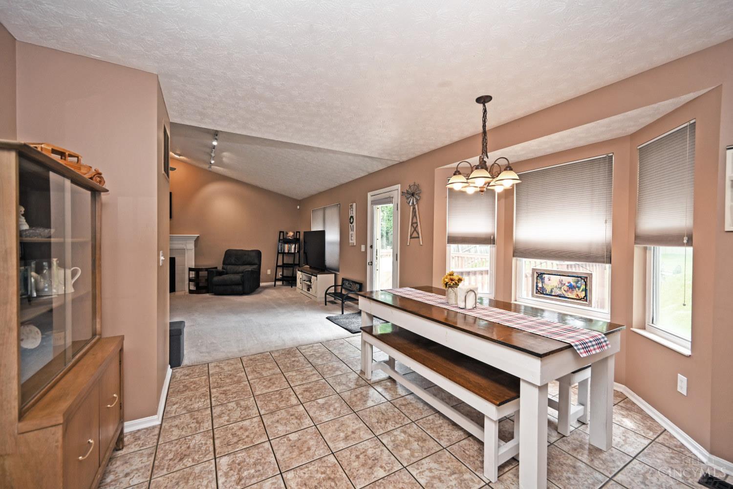 9563 Deer Track Road West Chester, OH 45069 - Photo 15 of 40