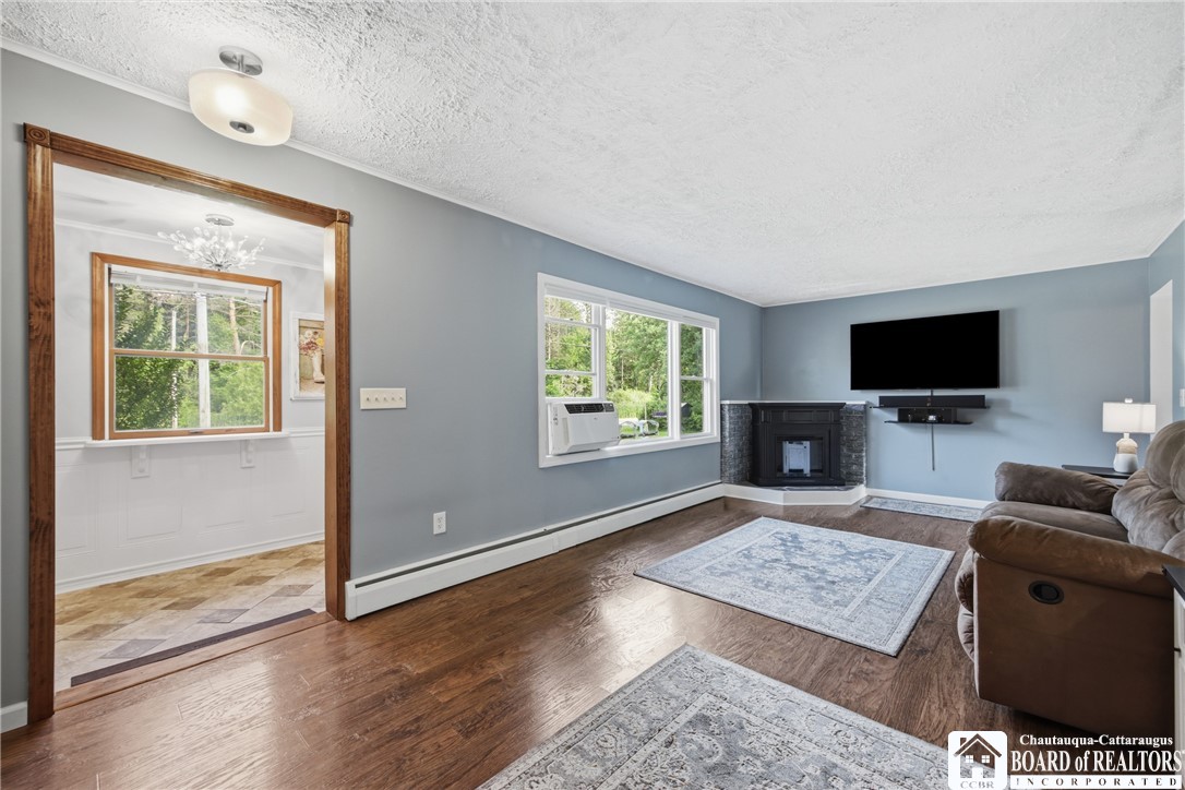 8028 Hayes Hollow Road Colden, NY 14033 - Photo 7 of 50 Living Room