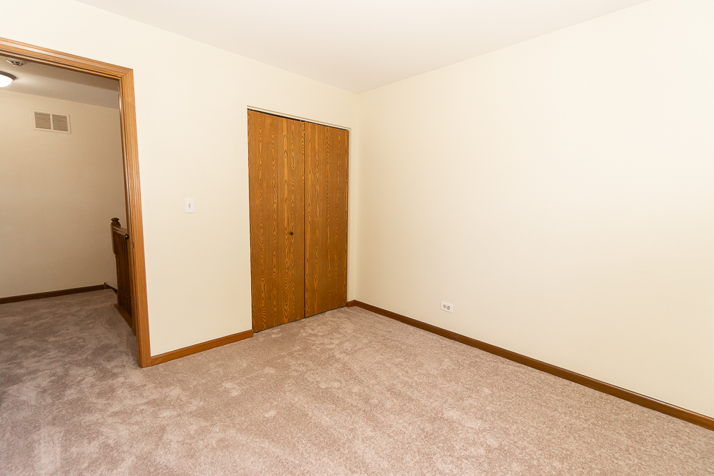 1174 Longford Road Bartlett, IL 60103 - Photo 18 of 25