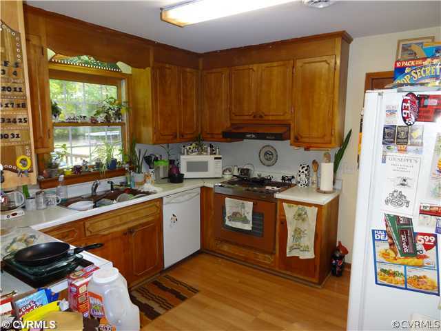 5401 Tall Pine Road Midlothian, VA 23112 - Photo 3 of 9 Gallery Image 3