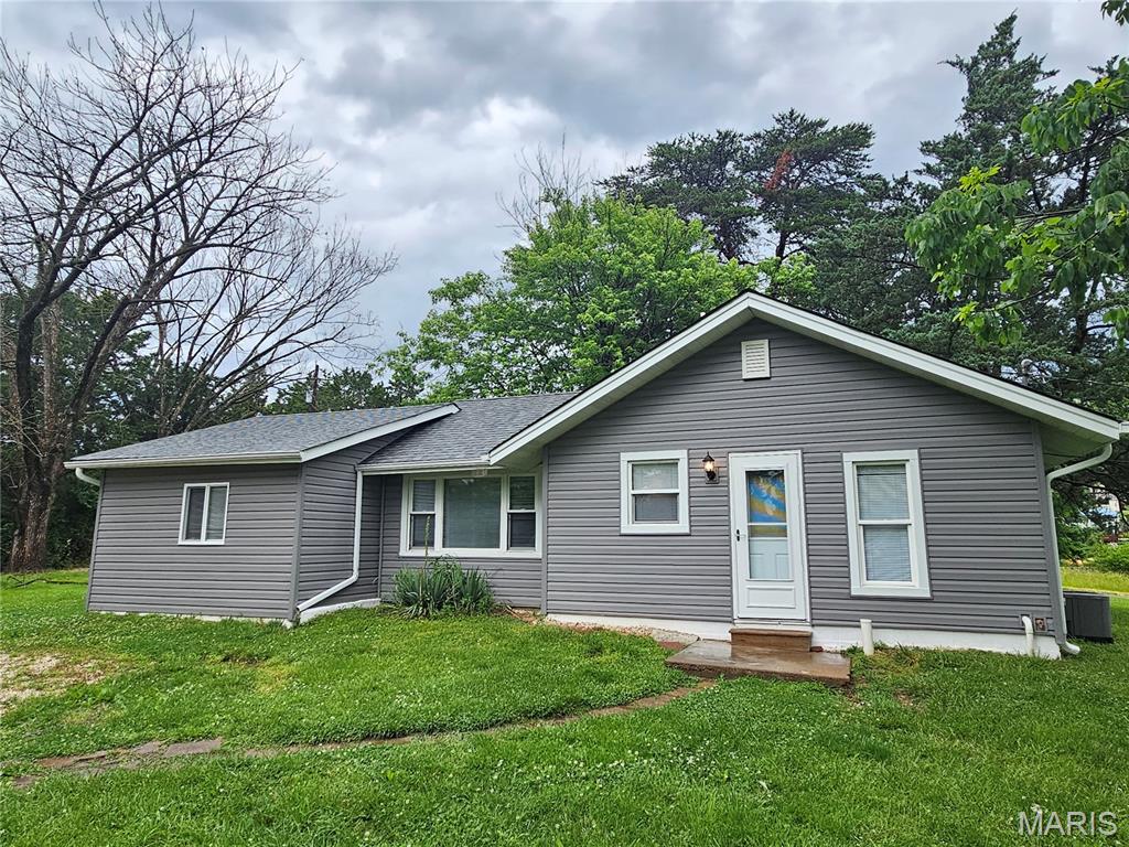 126 Coil Road Fenton, MO 63026 - Photo 2 of 8