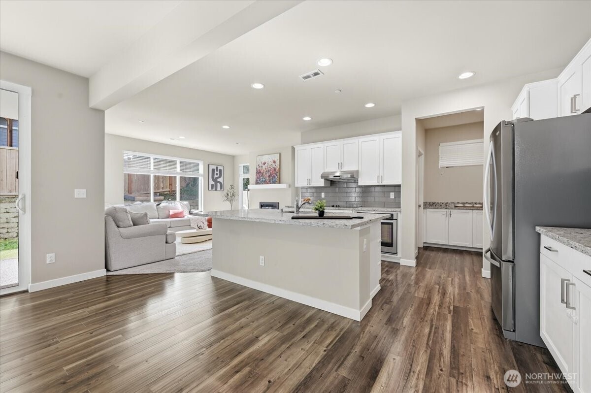 3520 192nd Place Southeast Bothell, WA 98012 - Photo 9 of 31