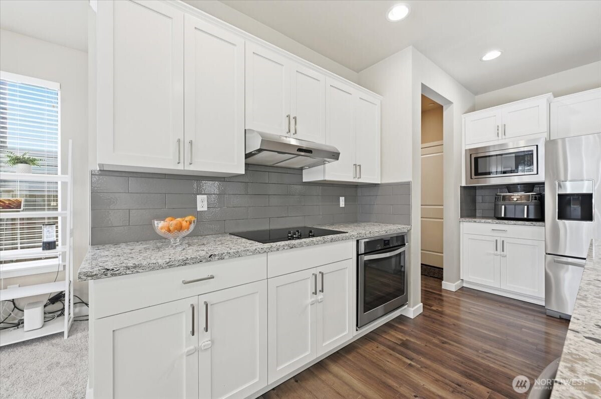 3520 192nd Place Southeast Bothell, WA 98012 - Photo 10 of 31