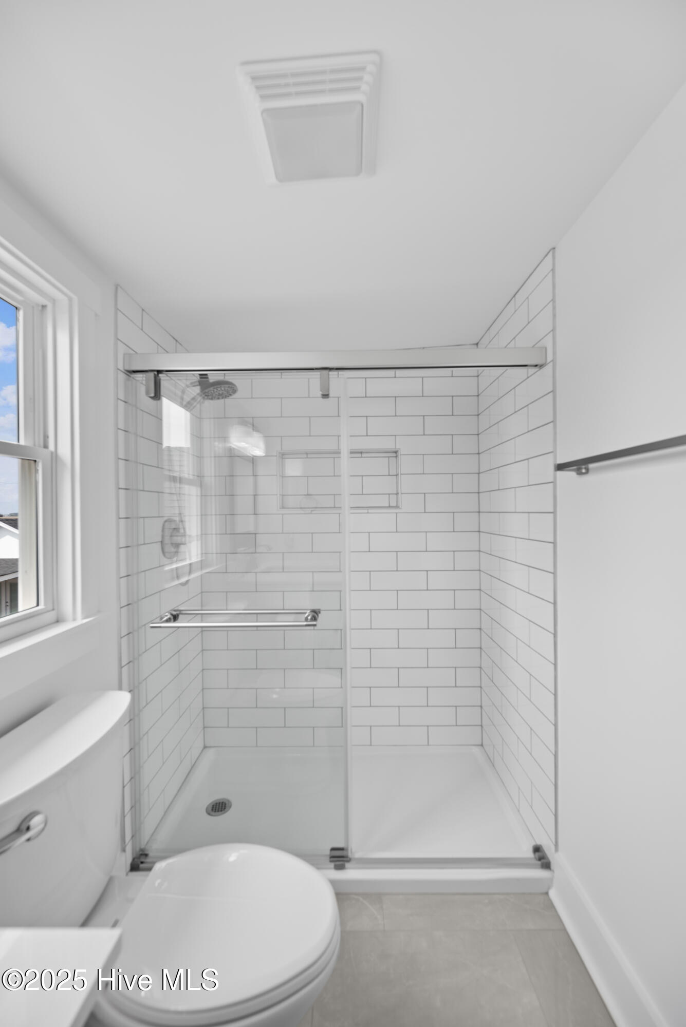 750 Shawboro Road Shawboro, NC 27973 - Photo 35 of 42 2nd floor full bathroom