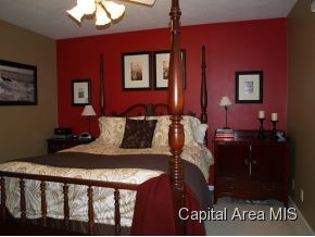 15732 North Lake Road Girard, IL 62640 - Photo 9 of 15 Gallery Image 9