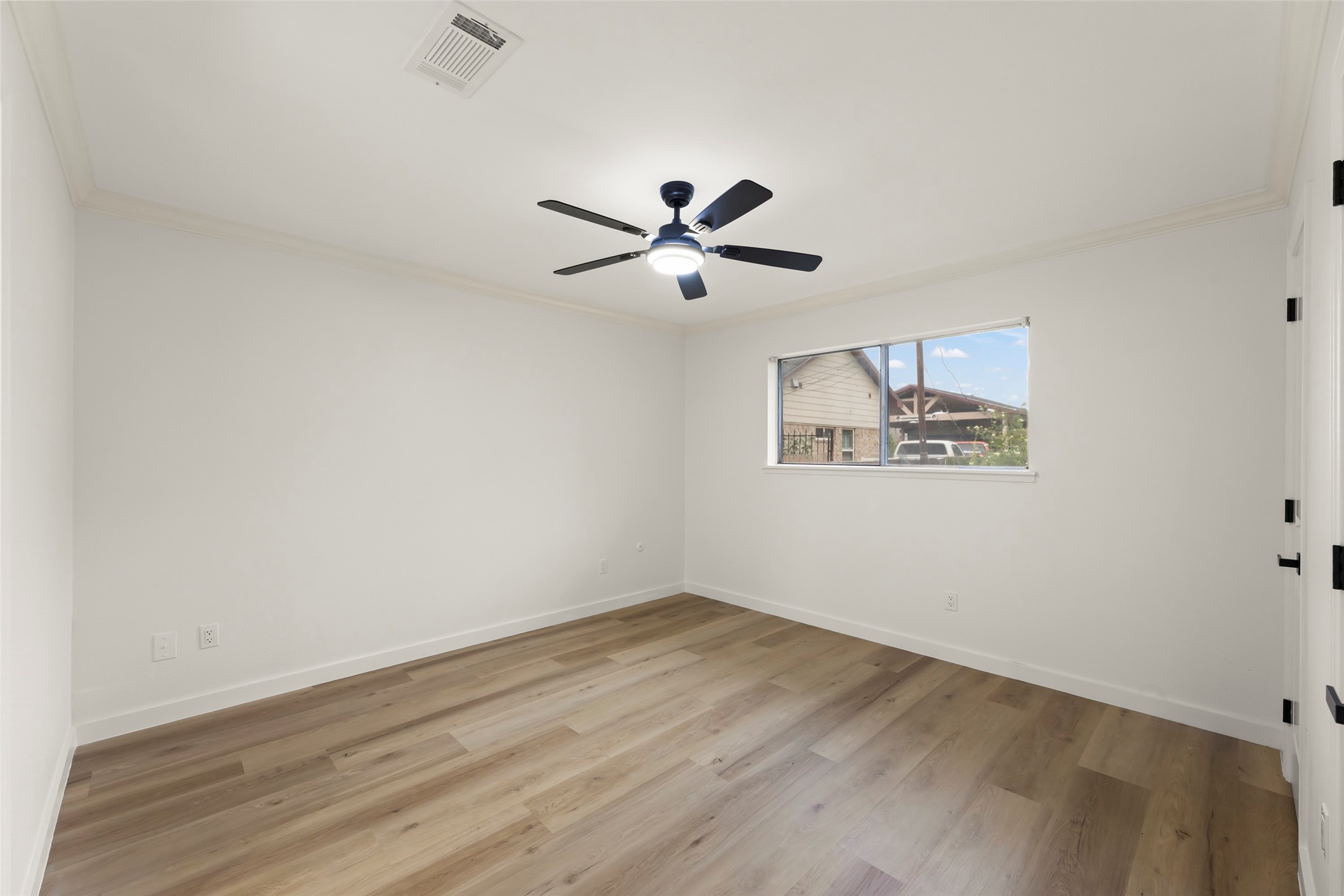 3225 Bostic Street Houston, TX 77093 - Photo 21 of 50 Great size bedroom