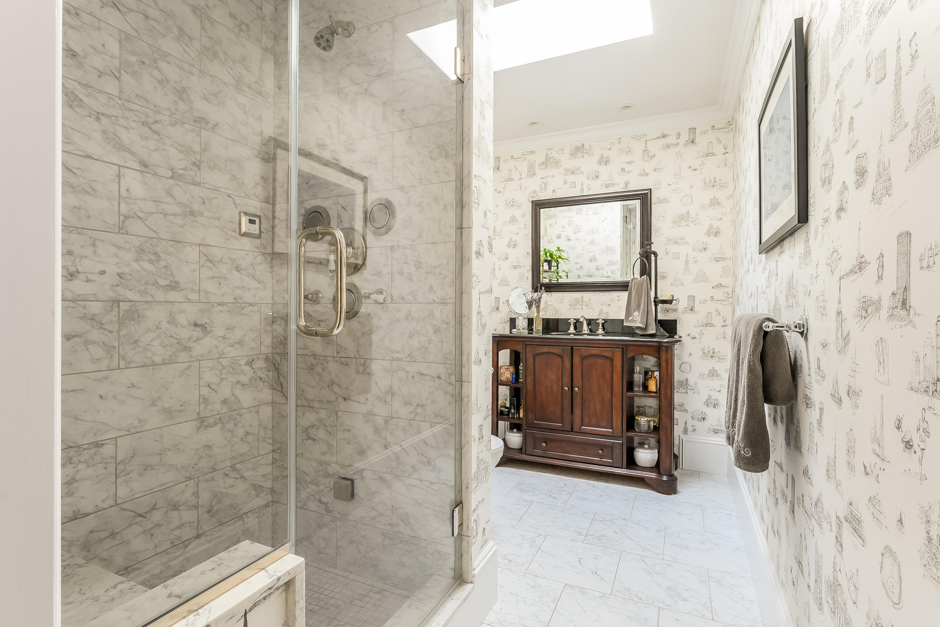 114 Tupper Road, Unit 2B Sandwich, MA 02563 - Photo 13 of 33 012-photo-main-bathroom-8580734