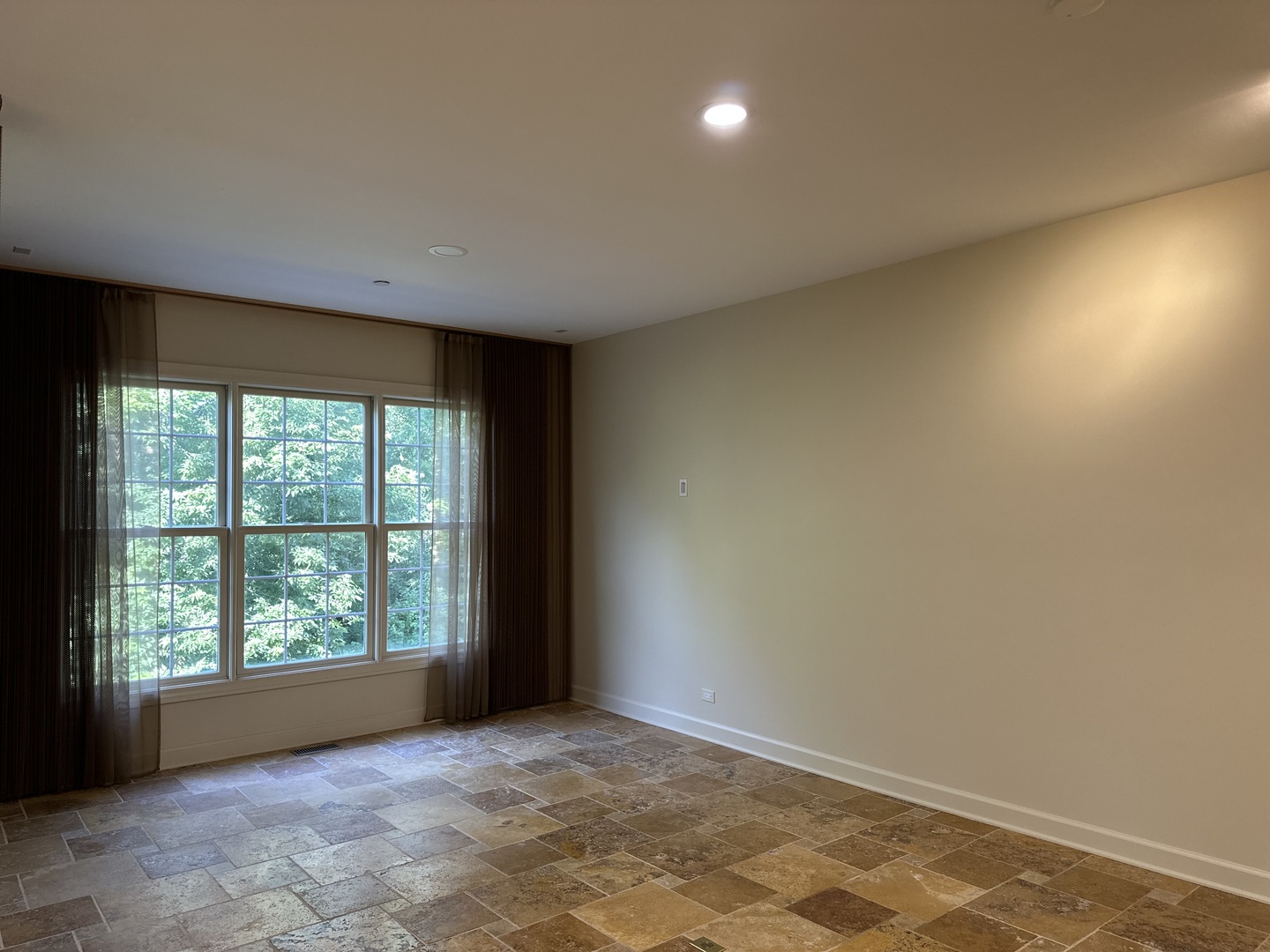 1921 Lynn Circle Libertyville, IL 60048 - Photo 12 of 42