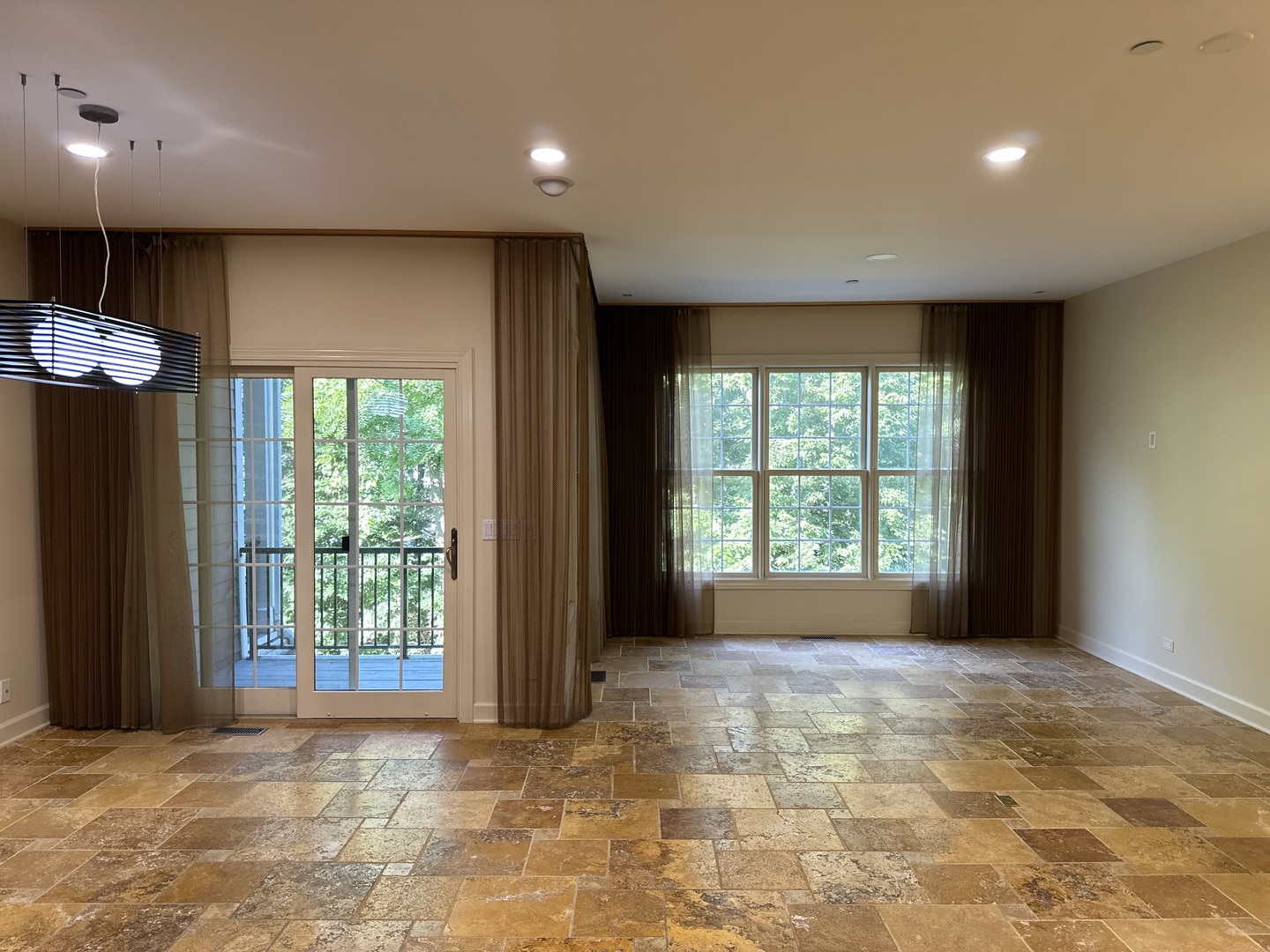 1921 Lynn Circle Libertyville, IL 60048 - Photo 13 of 42