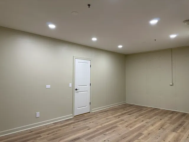 $3,900 | 1921 Lynn Circle, Libertyville, IL 60048