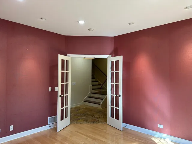 $3,900 | 1921 Lynn Circle, Libertyville, IL 60048