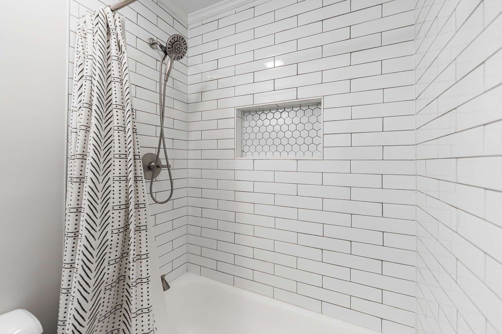 327 Georgetown Court, Unit B Bloomingdale, IL 60108 - Photo 17 of 25 a bathroom with a shower