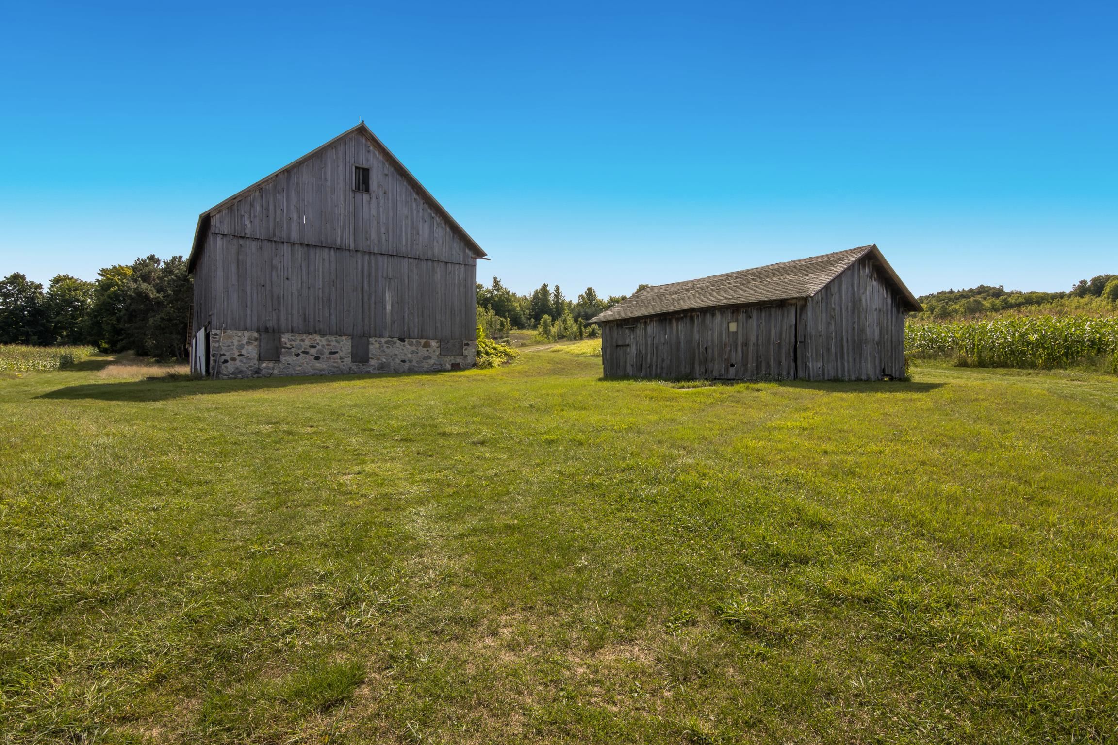 9224 East Duck Lake Road Suttons Bay, MI 49682 - Photo 36 of 63