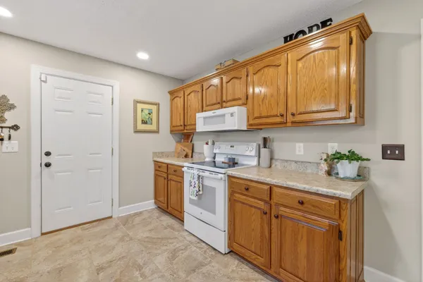 $445,900 | 3929 Cambridge Court, Culleoka, TN 38451