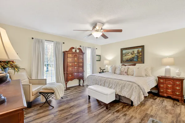 $449,900 | 3929 Cambridge Court, Culleoka, TN 38451