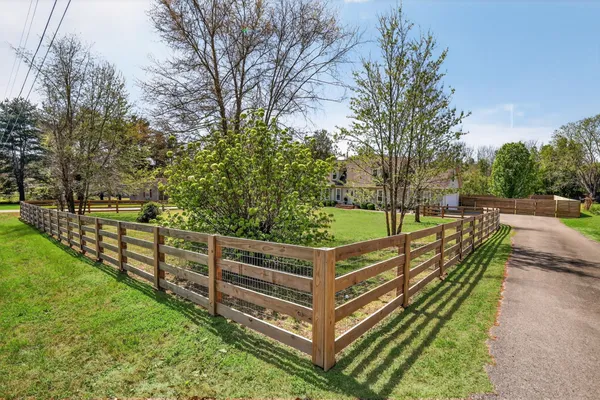 $449,900 | 3929 Cambridge Court, Culleoka, TN 38451