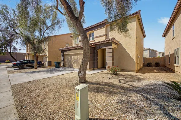 $1,950 | 9464 West Sheridan Street, Phoenix, AZ 85037