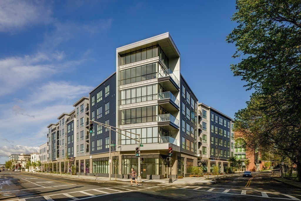 3531 Washington Street, Unit 402 Boston, MA 02130 - Photo 10 of 11 a front view of a building