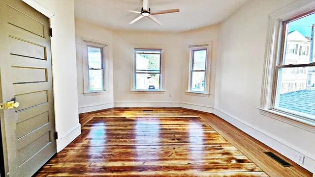 $2,200 | 181 Foster Street, Unit 1, Fall River, MA 02721