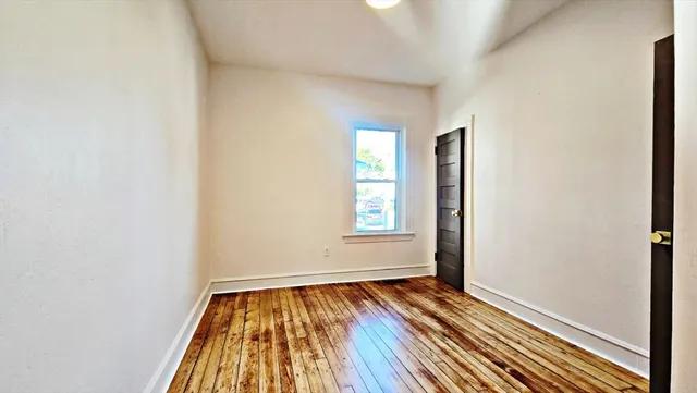 $2,200 | 181 Foster Street, Unit 1, Fall River, MA 02721