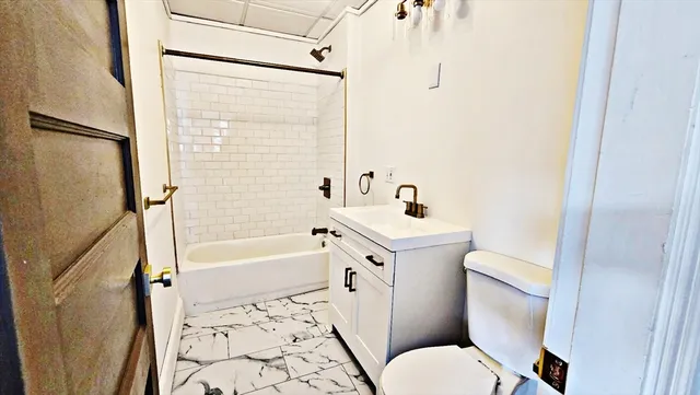 $2,200 | 181 Foster Street, Unit 1, Fall River, MA 02721