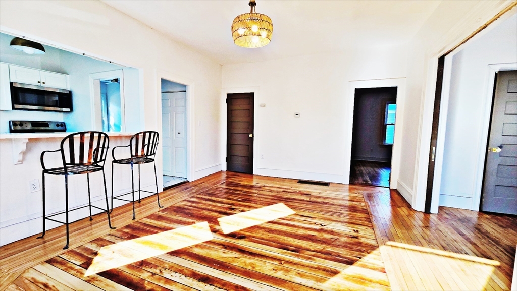 181 Foster Street, Unit 1 Fall River, MA 02721 - Photo 9 of 38