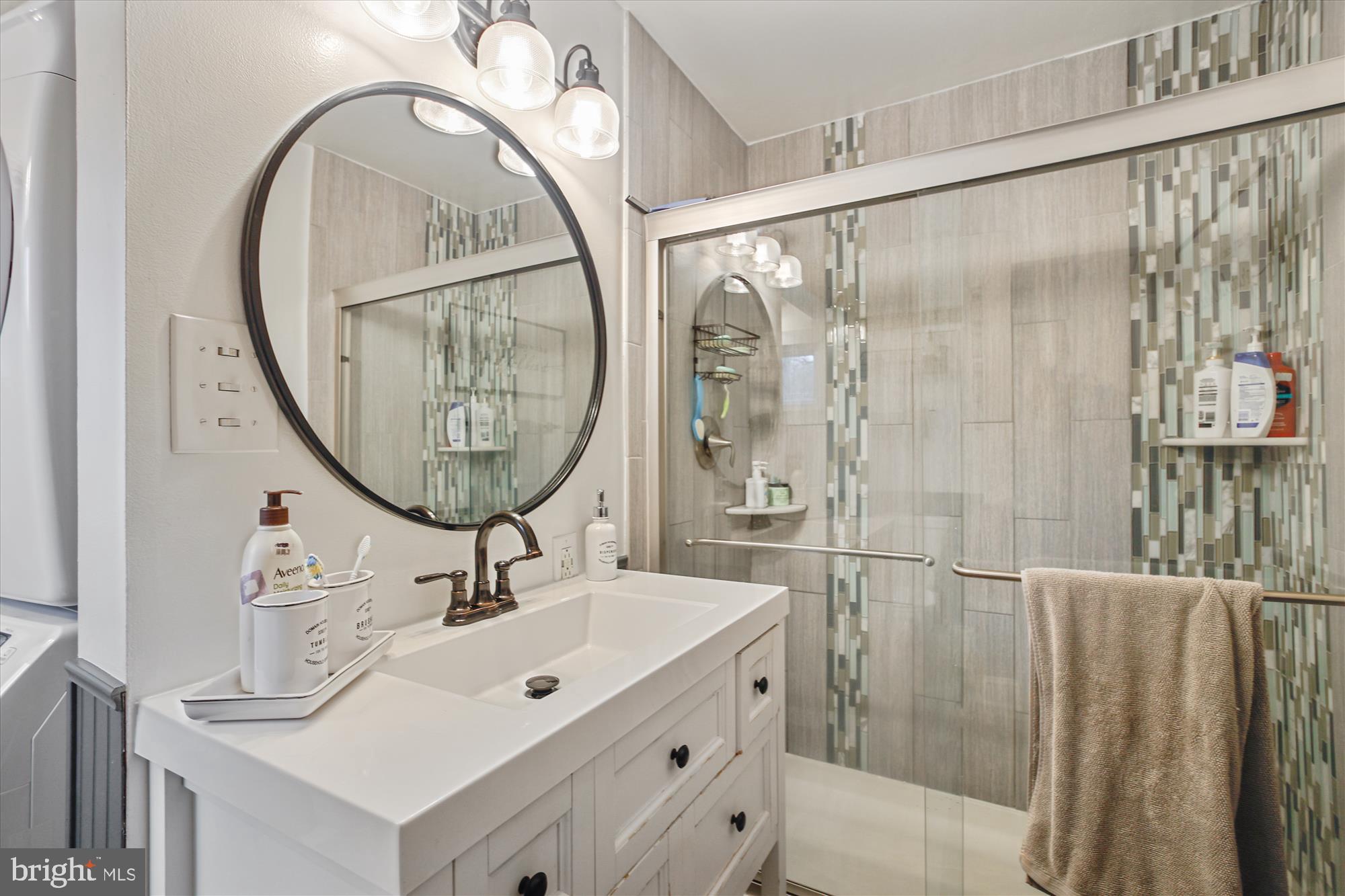 158 Southdown Road Edgewater, MD 21037 - Photo 12 of 26 Primary Bath