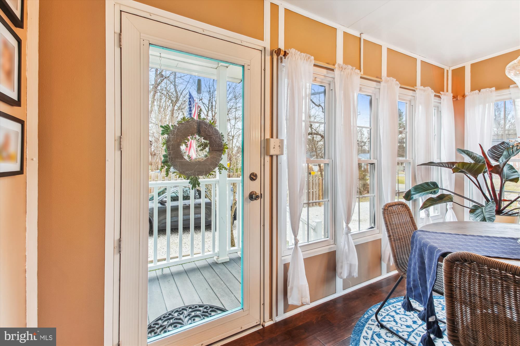 158 Southdown Road Edgewater, MD 21037 - Photo 3 of 26 Entry