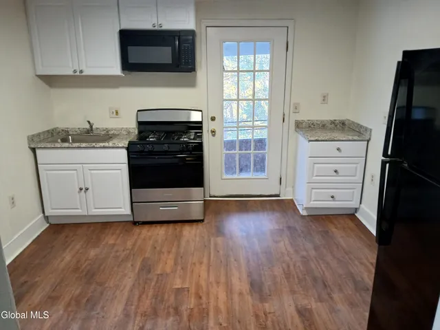 $995 | 57 Malta Avenue, Unit D, Ballston Spa, NY 12020