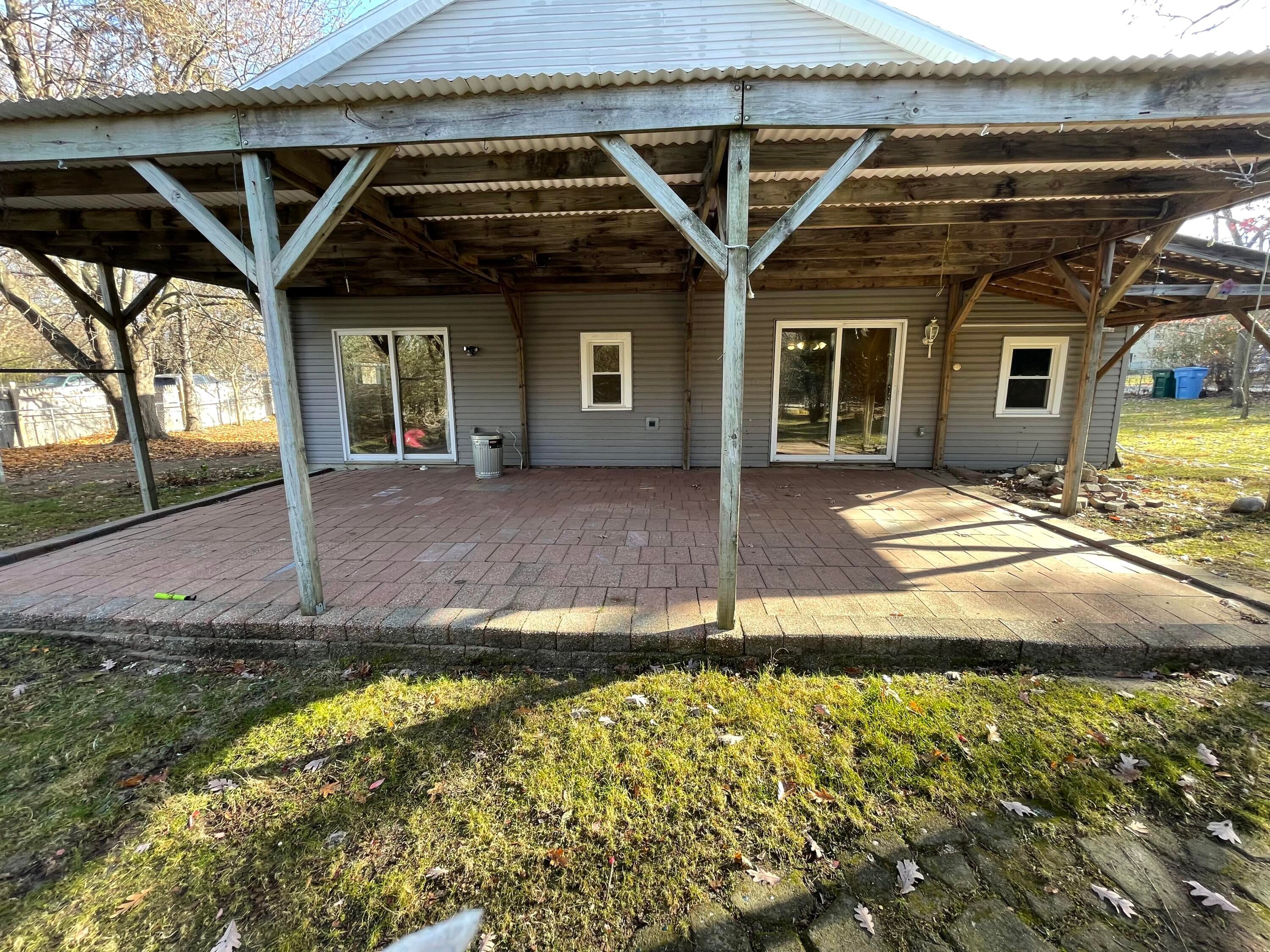 2015 Forest Road Lansing, MI 48910 - Photo 22 of 50 Covered Patio