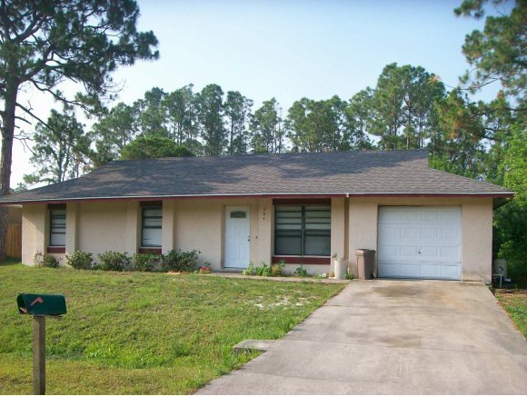 384 Danis Road Southwest Palm Bay, FL 32908 - Photo 1 of 8 Primary Photo