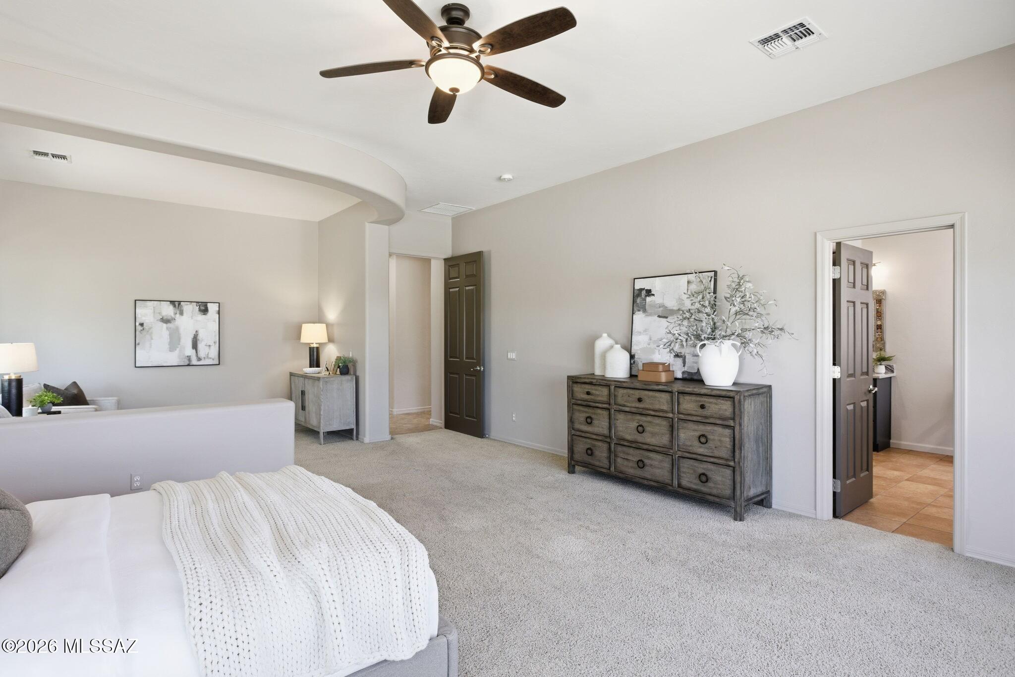 12641 North Rock Creek Road Oro Valley, AZ 85755 - Photo 26 of 48 Primary Bedroom
