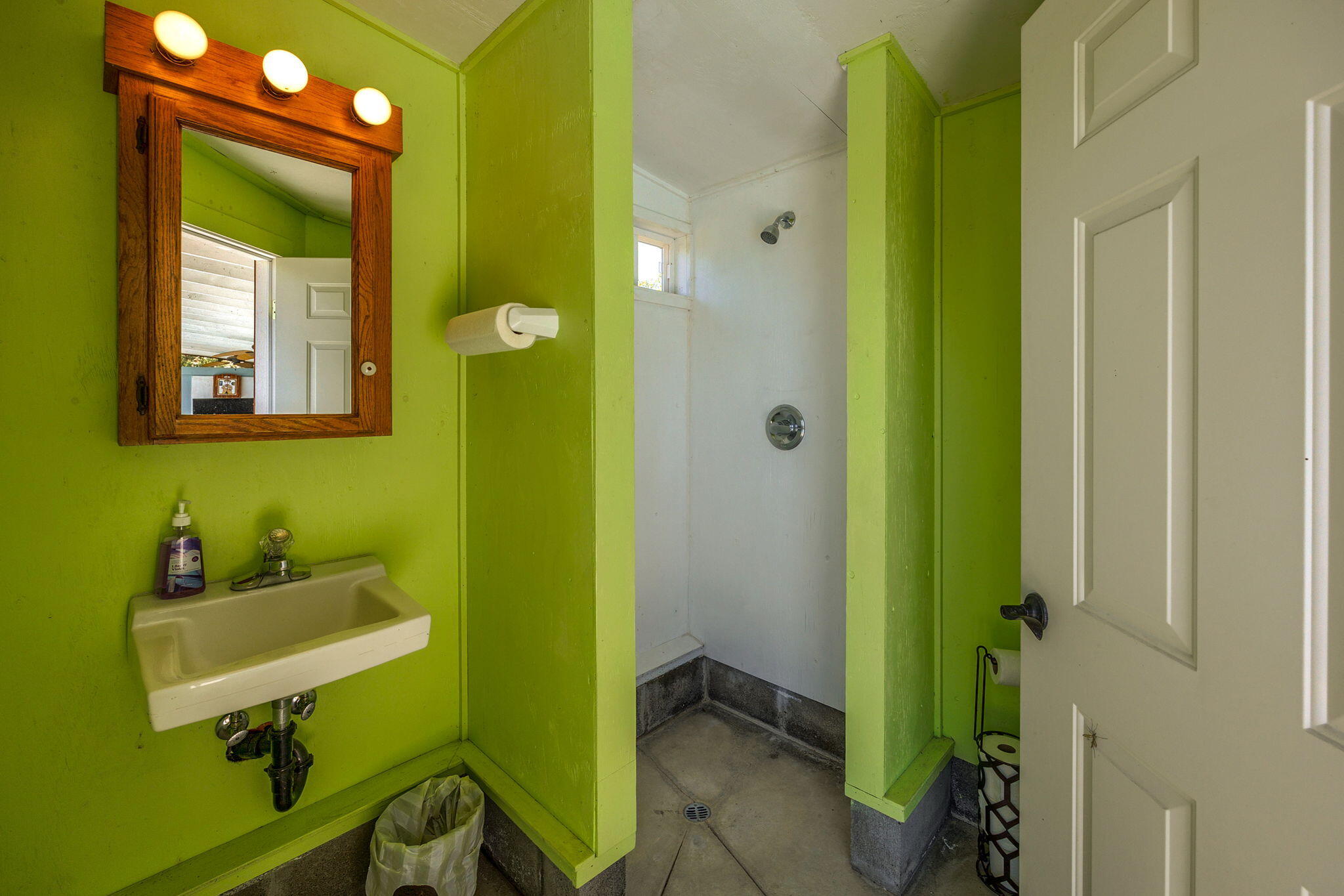 2067 Coker Butte Road Medford, OR 97504 - Photo 53 of 73 50