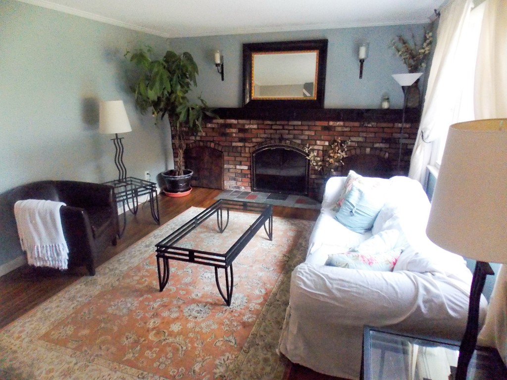 40 Coleman Road Southampton, MA 01073 - Photo 2 of 10 Gallery Image 2