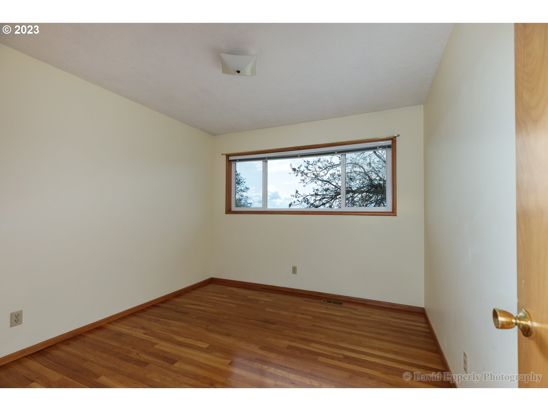 510 Hillcrest Road St. Helens, OR 97051 - Photo 13 of 27 Bedroom
