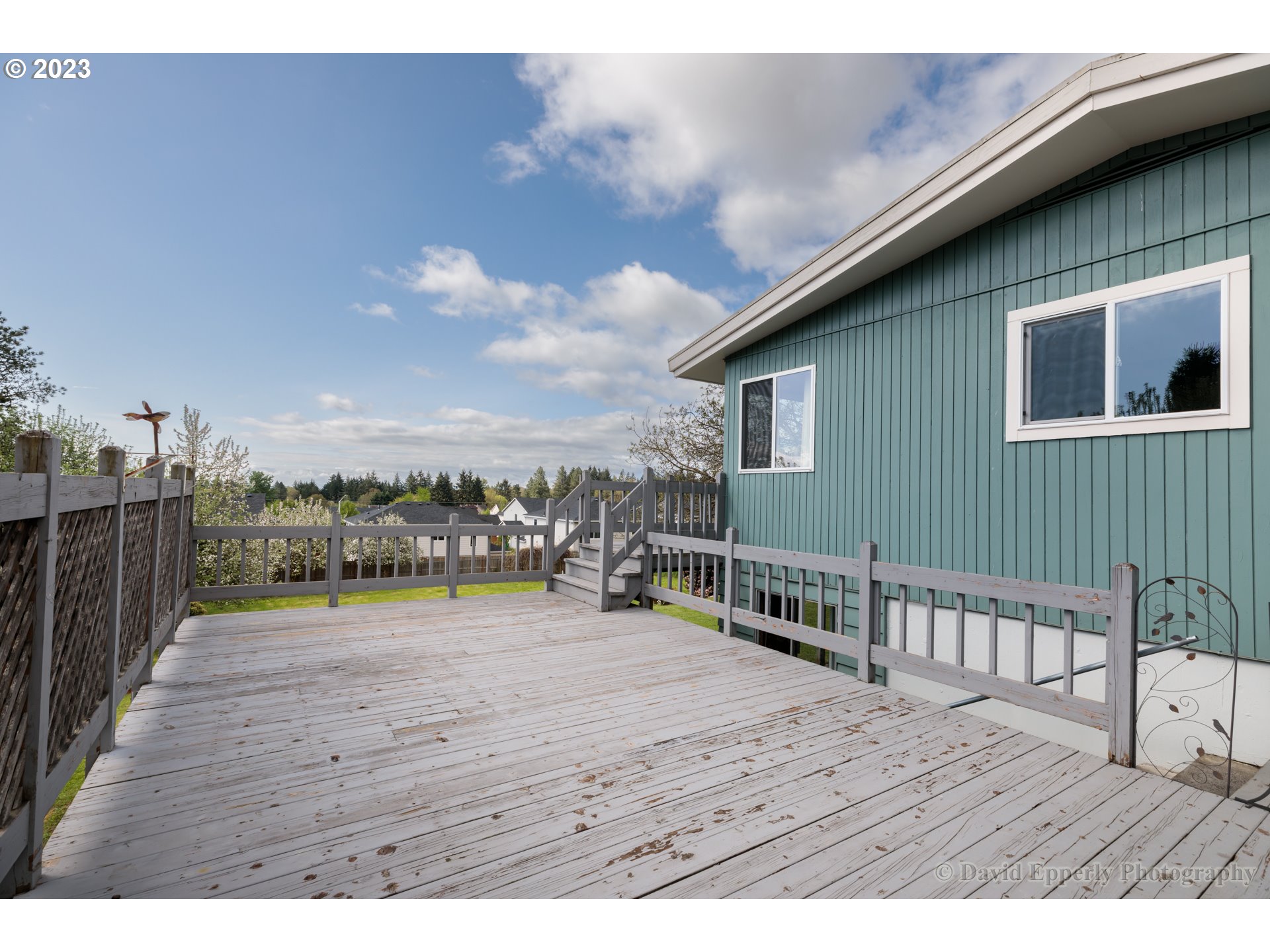 510 Hillcrest Road St. Helens, OR 97051 - Photo 20 of 27 Deck