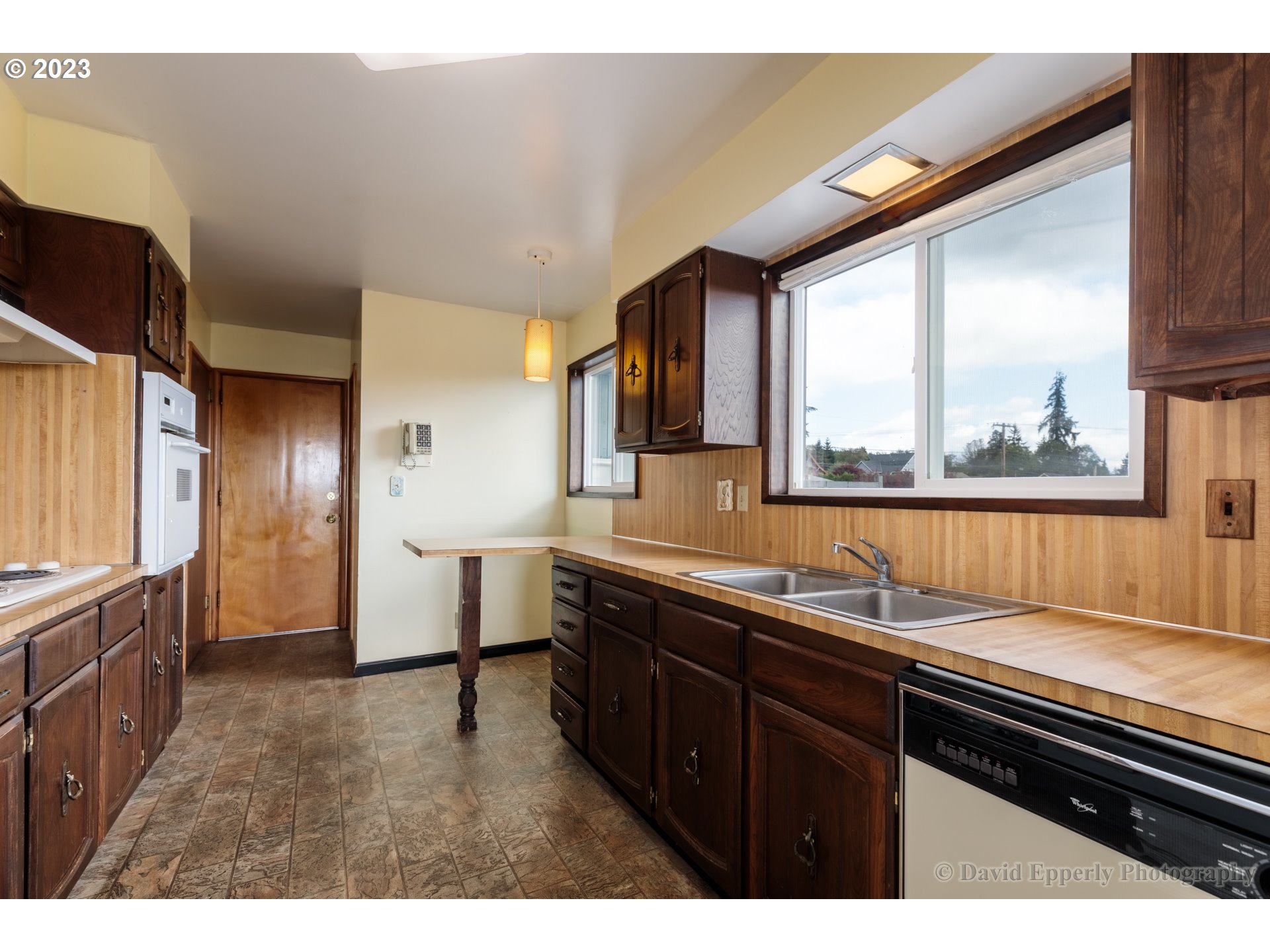 510 Hillcrest Road St. Helens, OR 97051 - Photo 7 of 27 Kitchen
