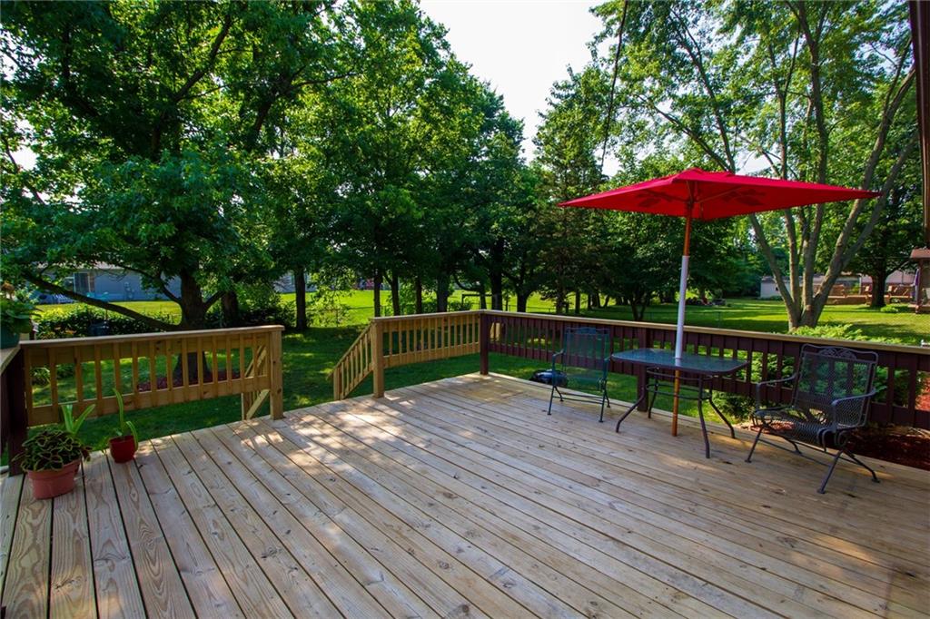 1183 Stonegate Road Greenwood, IN 46142 - Photo 3 of 21 Gallery Image 3