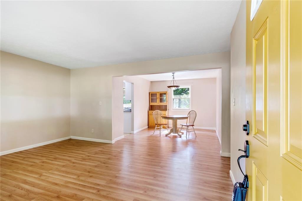 1183 Stonegate Road Greenwood, IN 46142 - Photo 5 of 21 Gallery Image 5