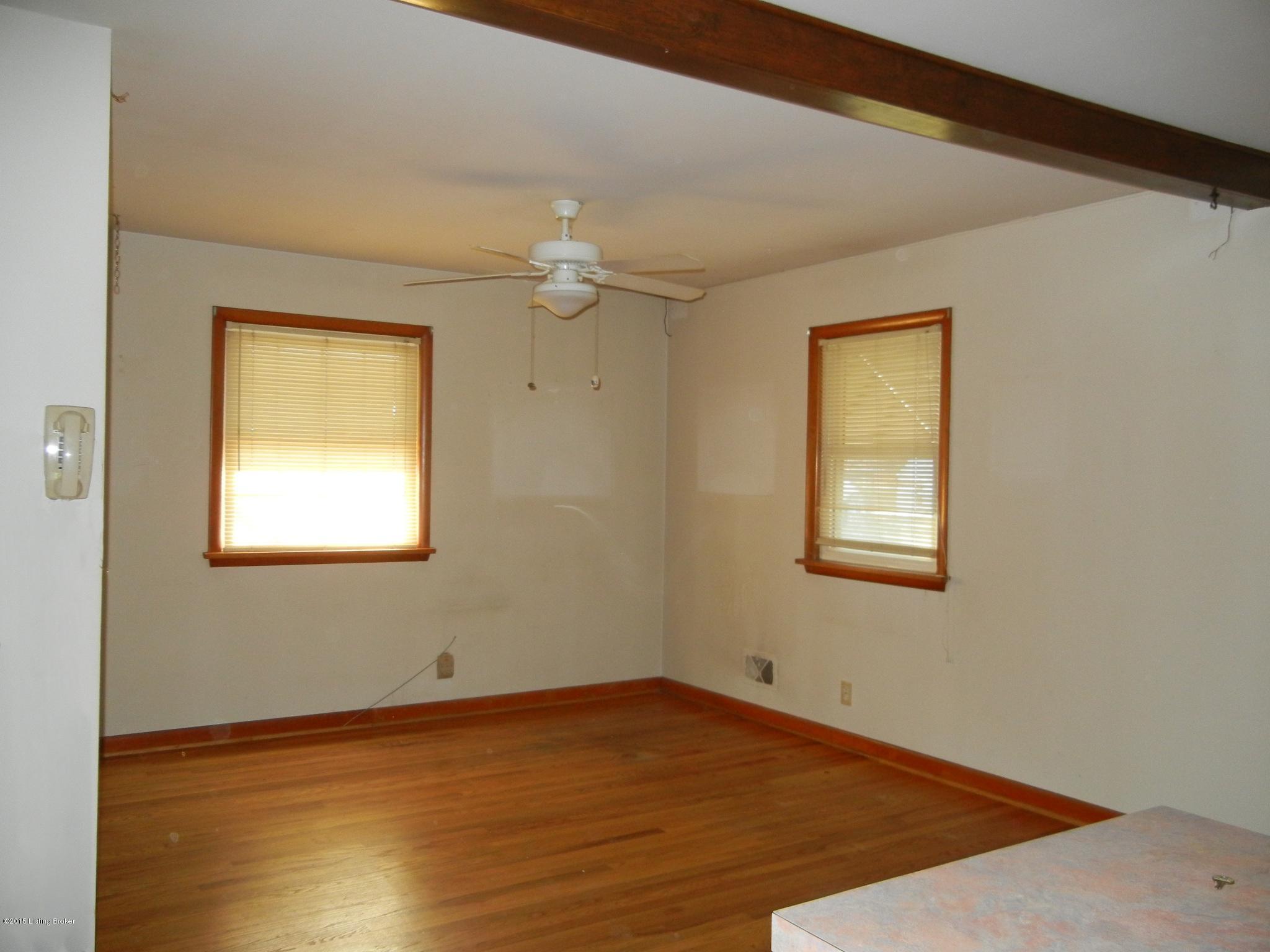 607 Emily Road Louisville, KY 40206 - Photo 4 of 16 Family Room from Kitchen