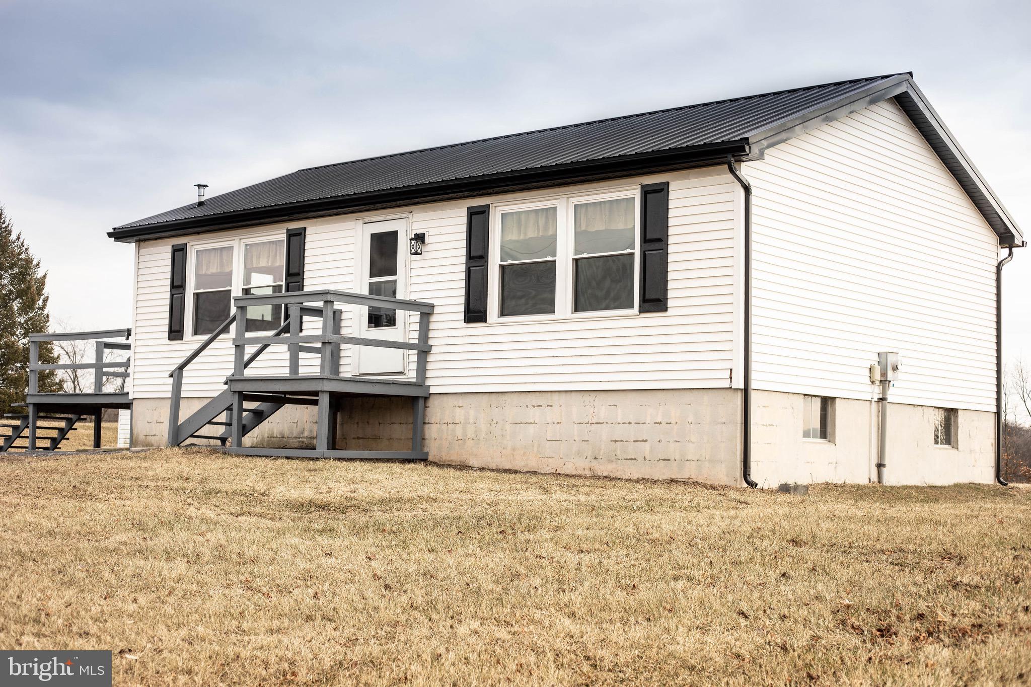 48 Subdivision Road Newville, PA 17241 - Photo 3 of 35