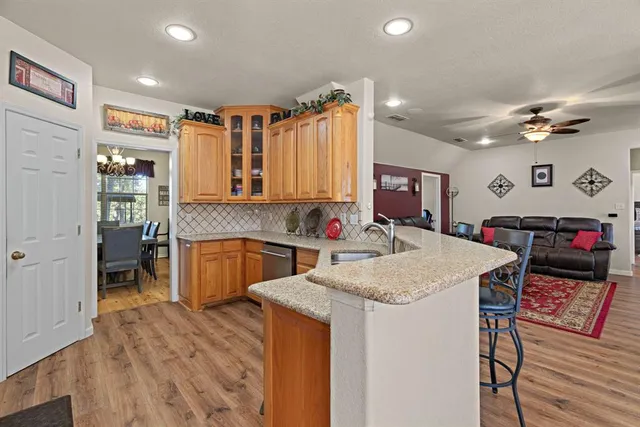 $549,999 | 247 Southwest Brushy Mound Road, Burleson, TX 76028