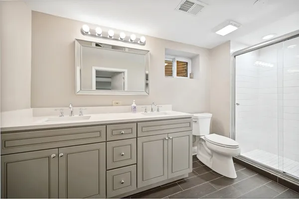 $850,000 | 824 Echo Lane, Glenview, IL 60025