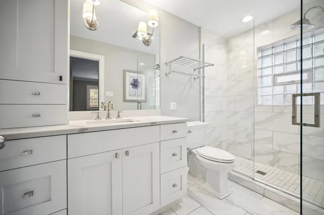 $850,000 | 824 Echo Lane, Glenview, IL 60025