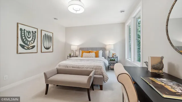 $1,400,000 | 10484 56th Street North, Lake Elmo, MN 55042