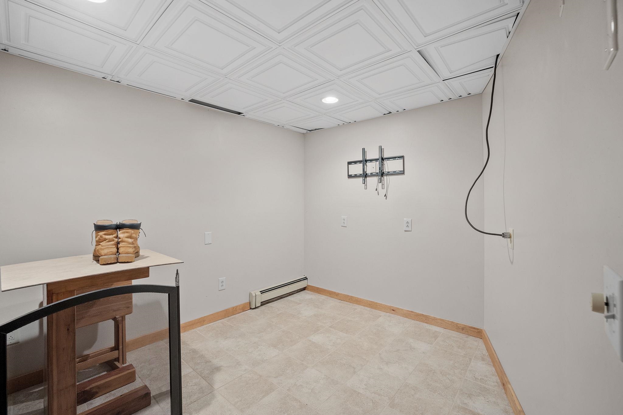 747 Straits Road New Hampton, NH 03256 - Photo 22 of 40