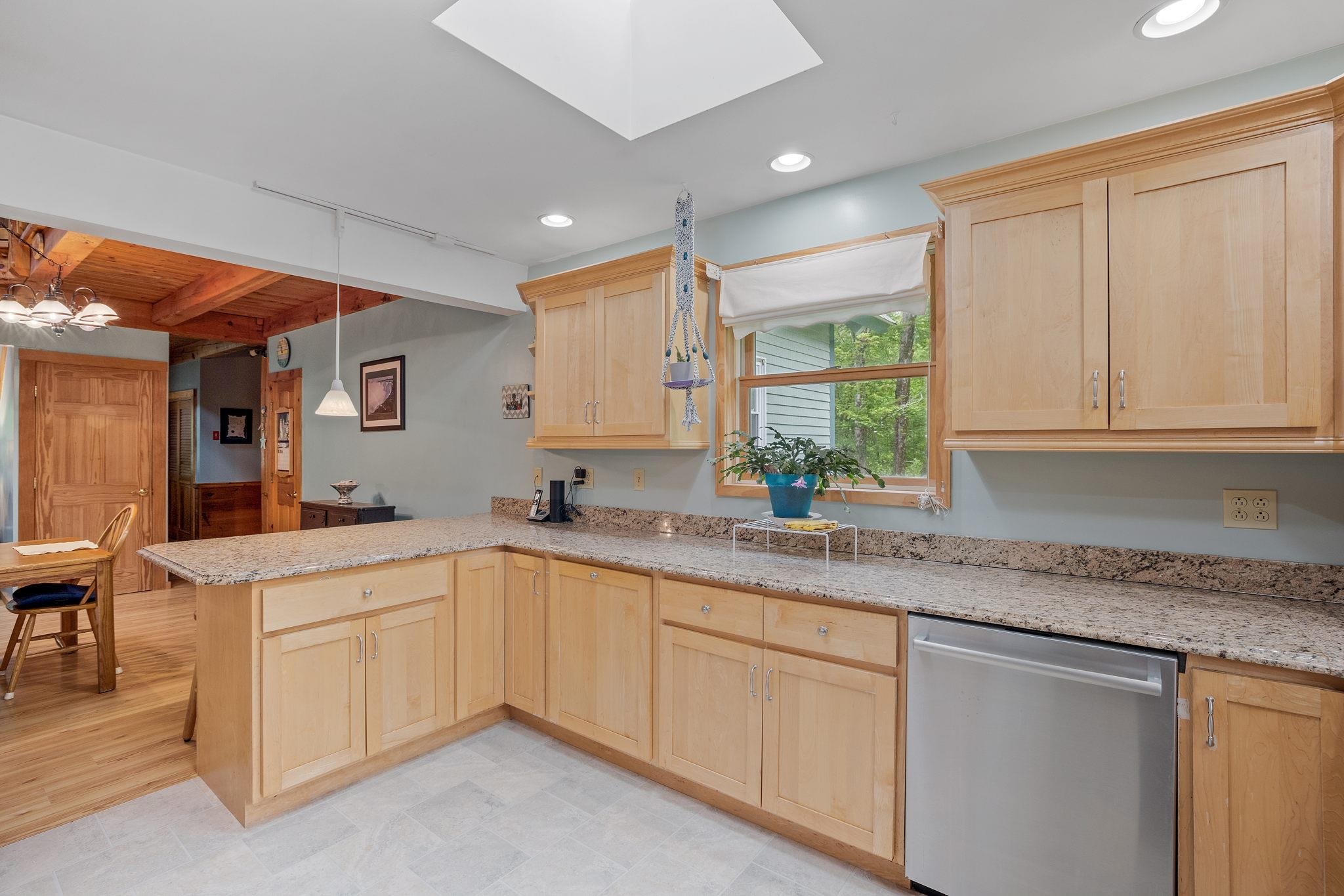 747 Straits Road New Hampton, NH 03256 - Photo 4 of 40