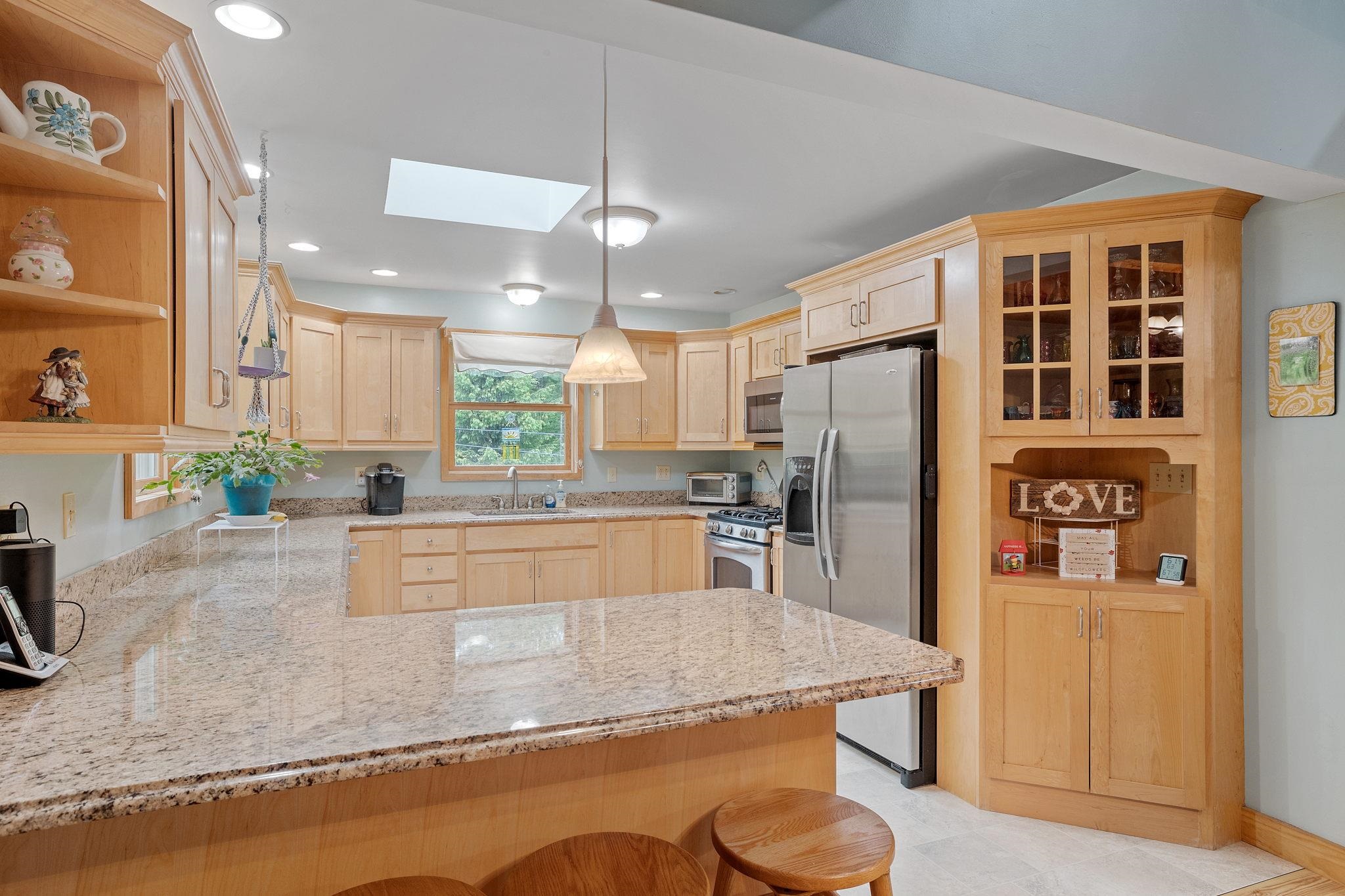 747 Straits Road New Hampton, NH 03256 - Photo 5 of 40